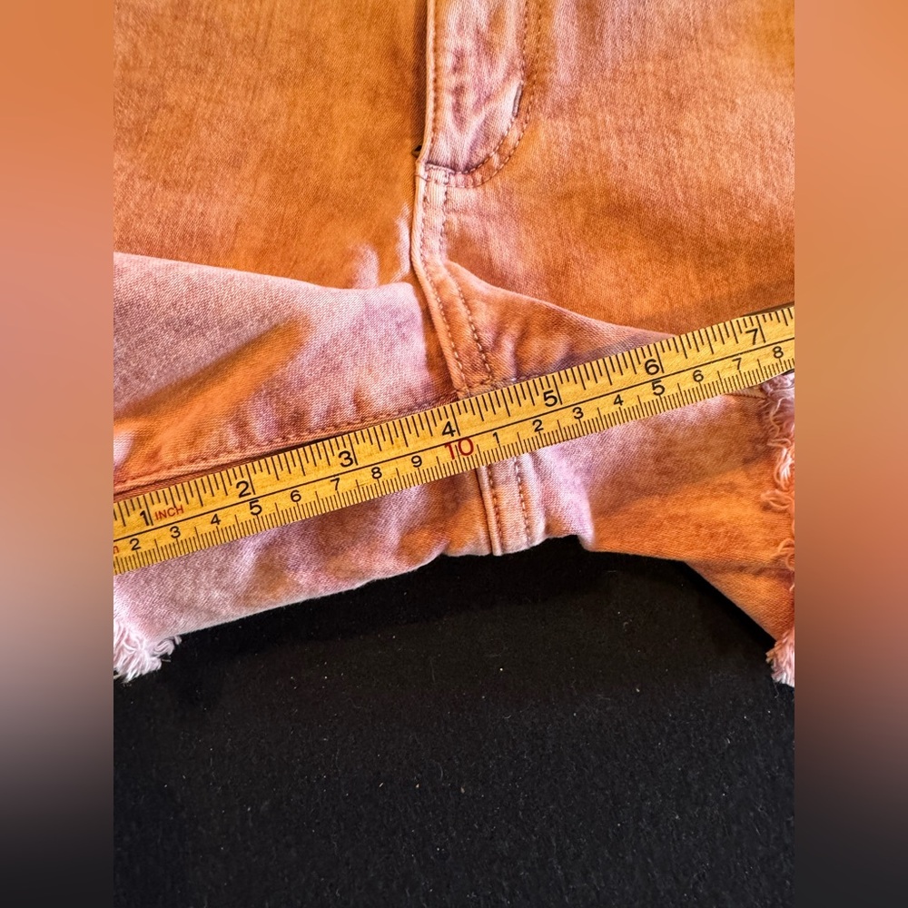Universal Thread Washed Pink Denim Cutoff Shorts Sz 2/26 - Picture 3 of 8